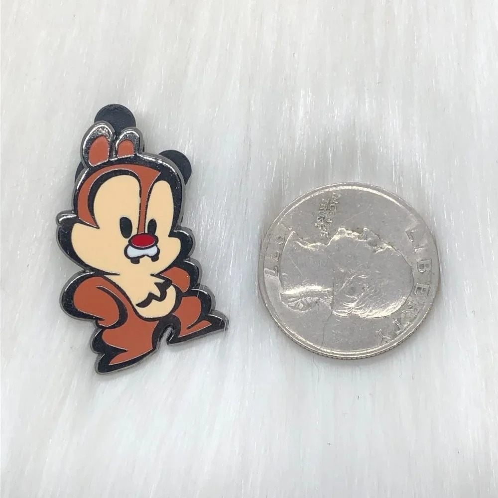 🔮 5/$25 Disney Chip 'n' Dale Stylized Dale Pin - Picture 2 of 3